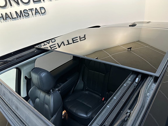 Land Rover Range Rover Sport 2 of 5