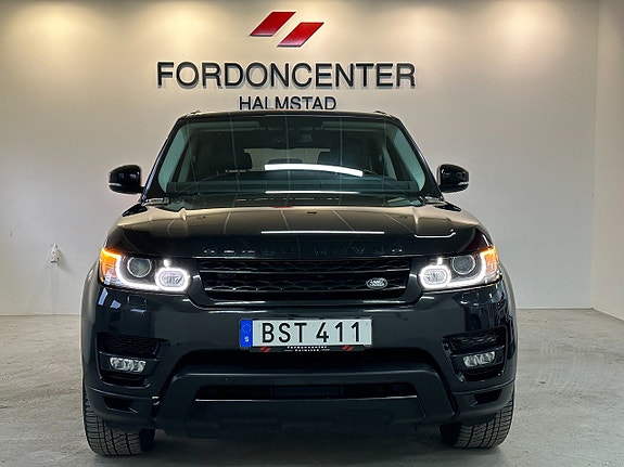 Land Rover Range Rover Sport 3 of 5