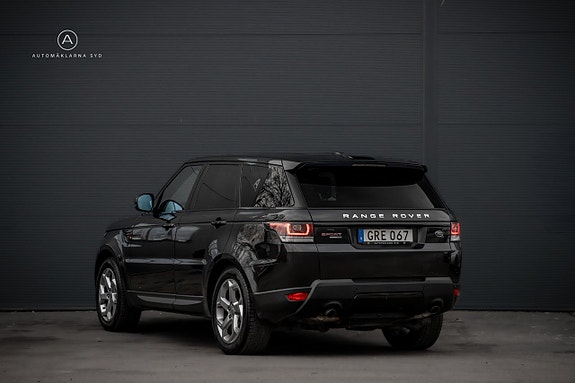 Land Rover Range Rover Sport 24 of 26