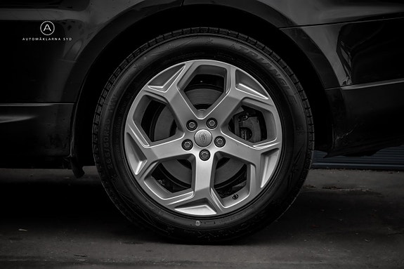 Land Rover Range Rover Sport 19 of 26