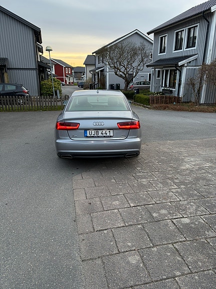 Audi A6 4 of 7