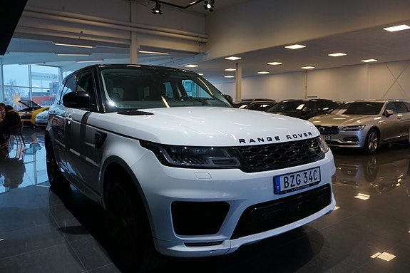 Land Rover Range Rover Sport 5 of 5