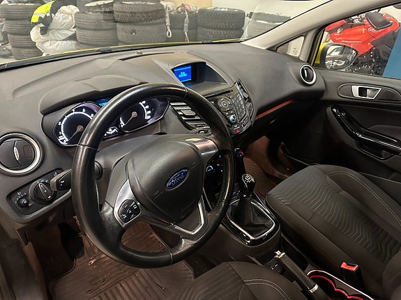 Ford Fiesta 6 of 10