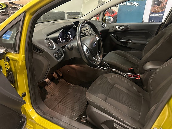 Ford Fiesta 7 of 10