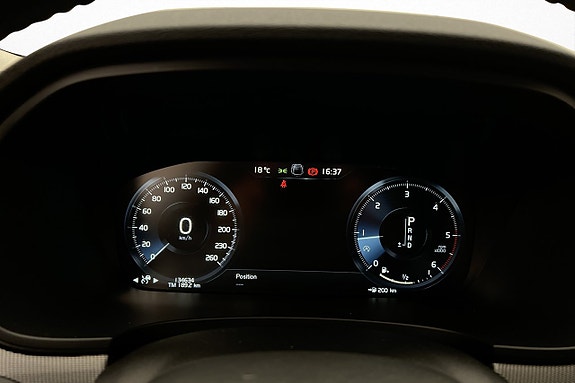 Volvo S90 15 of 30