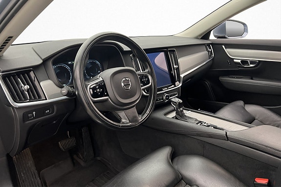 Volvo S90 10 of 30