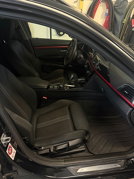BMW 320d 11 of 24