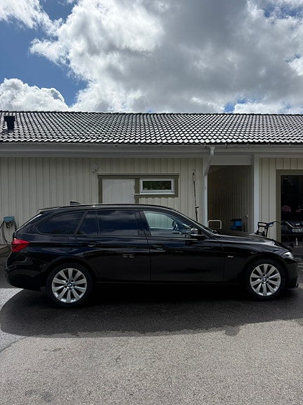 BMW 320d 3 of 24