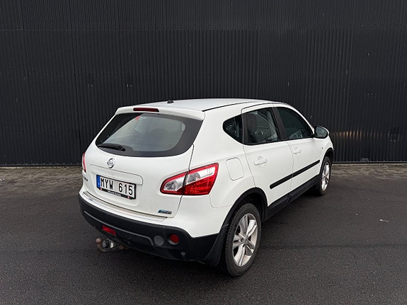 Nissan Qashqai 3 of 5