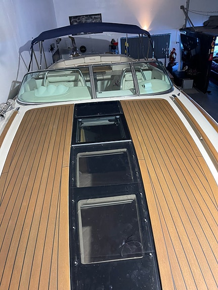 Chris Craft Corsair 32 3 of 5
