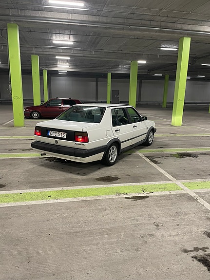 Volkswagen Jetta 4 of 10