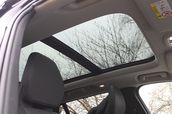 Volvo XC90 17 of 22