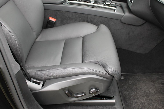 Volvo XC90 16 of 22