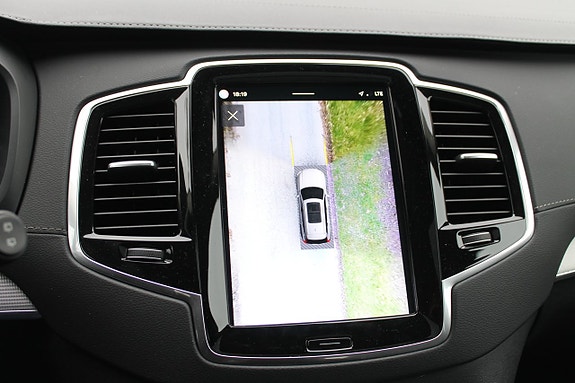 Volvo XC90 22 of 22