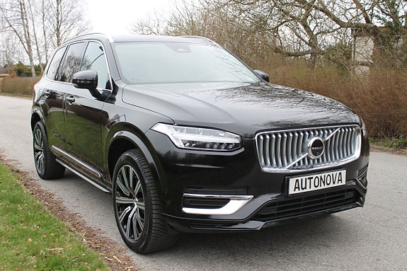Volvo XC90 5 of 22