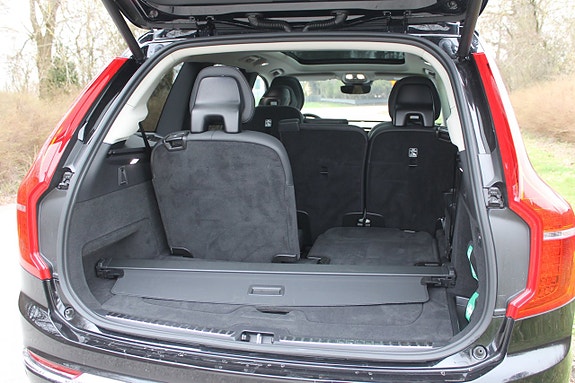 Volvo XC90 8 of 22