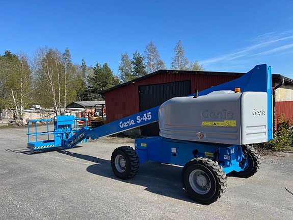 GENIE S-45 Bomlift – 15,7 m – 4WD – Nybesiktigad – 2007 5 of 5