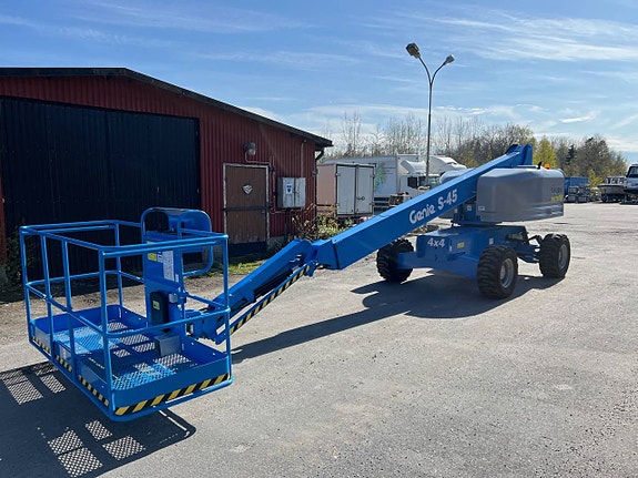 GENIE S-45 Bomlift – 15,7 m – 4WD – Nybesiktigad – 2007 4 of 5