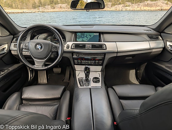 BMW 730 8 of 25