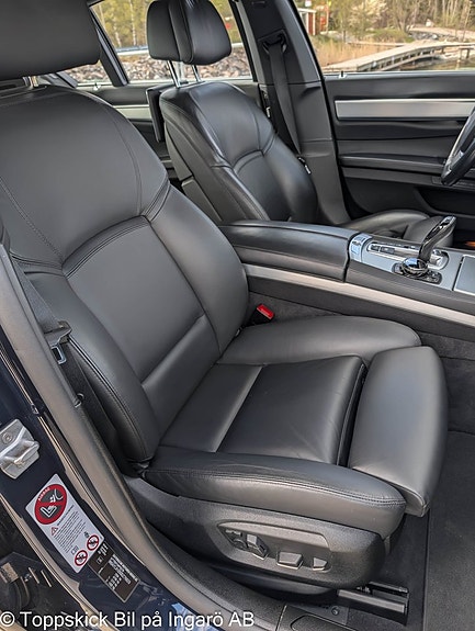 BMW 730 11 of 25