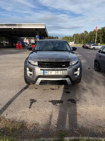 Land Rover Range Rover Evoque 2 of 4