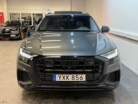 Audi Q8 3 of 5
