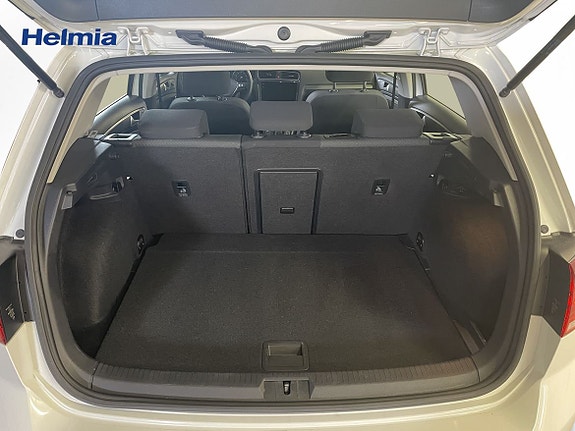 Volkswagen e-Golf VII 10 of 18