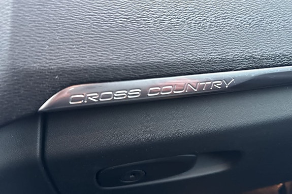 Volvo V40 Cross Country 16 of 23