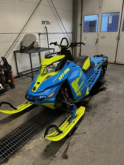 Ski-Doo Freeride 800R 154" 3,95% Ränta!