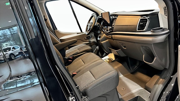 Ford E-Transit 3 of 5