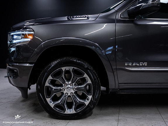 Dodge RAM 1500 4 of 5