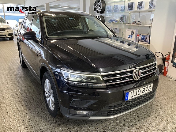 Volkswagen Tiguan Allspace 2 of 5