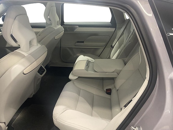 Volvo ES90 11 of 20