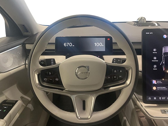 Volvo ES90 15 of 20