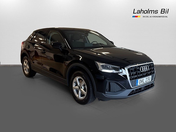 Audi Q2 4 of 5