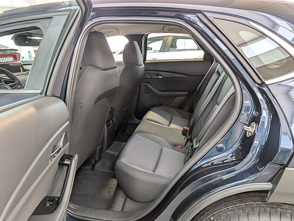 Mazda CX-30 18 of 21
