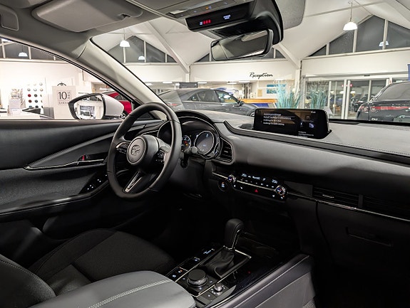 Mazda CX-30 6 of 21