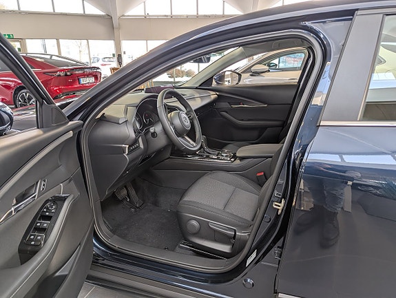 Mazda CX-30 17 of 21