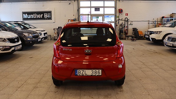 Kia Picanto 8 of 14