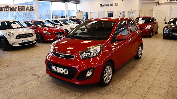 Kia Picanto 2 of 14