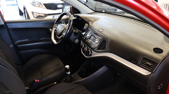 Kia Picanto 10 of 14