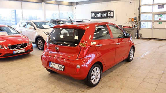 Kia Picanto 5 of 14