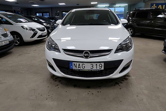 Opel Astra 2 of 5