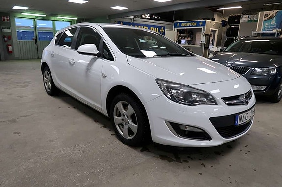 Opel Astra 3 of 5