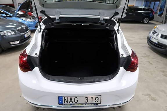 Opel Astra 13 of 13
