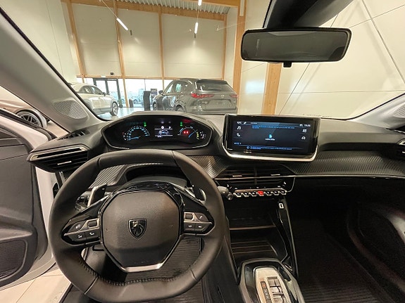 Peugeot 208 17 of 17