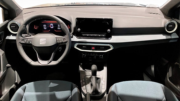 Seat Arona 7 of 13