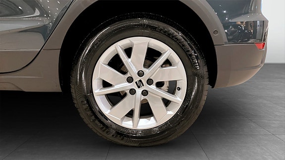 Seat Arona 9 of 13