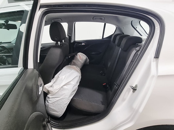 Opel Corsa 8 of 22