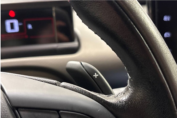 Citroen C4 Cactus 8 of 13
